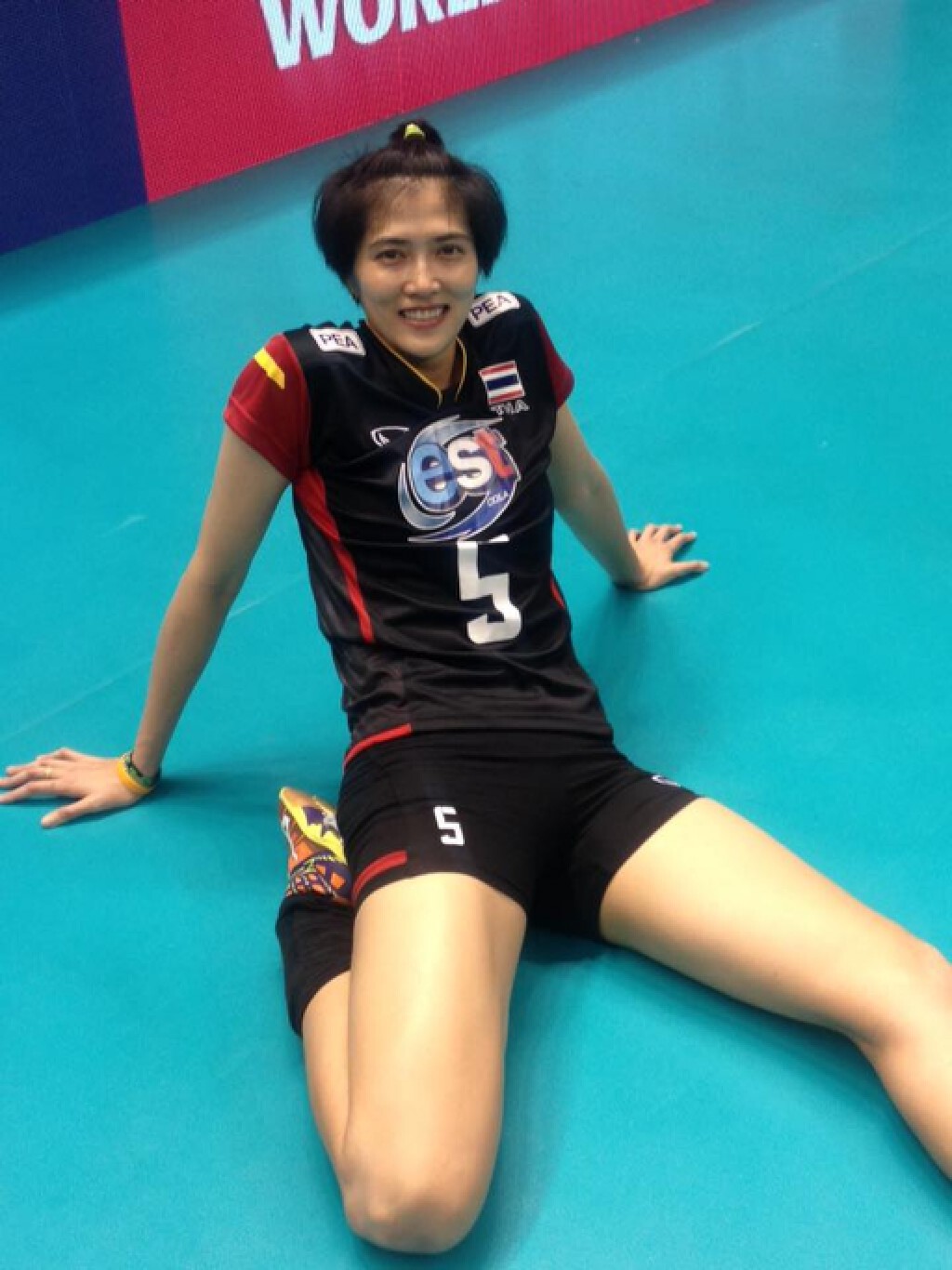 ชมภาพที่ไม่เห็นทางทีวี ของวอลเลย์บอลสาวไทย ชมภาพที่ไม่เห็นทางทีวี ของวอลเลย์บอลสาวไทย
