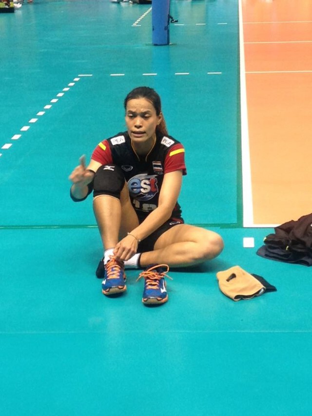 ชมภาพที่ไม่เห็นทางทีวี ของวอลเลย์บอลสาวไทย