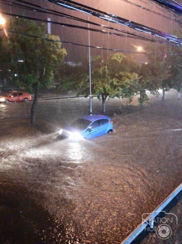 โคราชจมน้ำหลังเจอฝนกระหน่ำ 3 ชั่วโมง