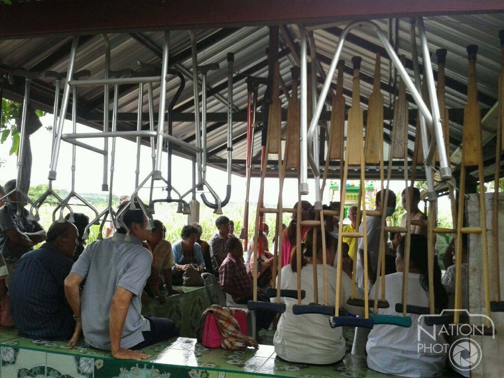 สสจ.เข้าตรวจสอบปลดป้าย"หมอเทวดา" เหตุโฆษณาเกินจริง