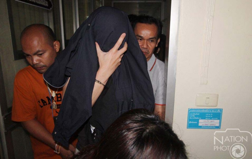 จับ "นศ.ปี 4" ปล้นเซเว่น อ้างถูกเพื่อนท้า จับ "นศ.ปี 4" ปล้นเซเว่น อ้างถูกเพื่อนท้า