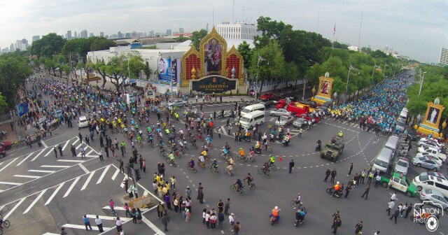 ชมภาพมุมสูง ซ้อมใหญ่ "BIKE FOR MOM ปั่นเพื่อแม่"