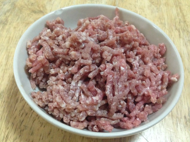 Cooking is Fun : กะเพราเนื้อสับไข่เยี่ยวม้า