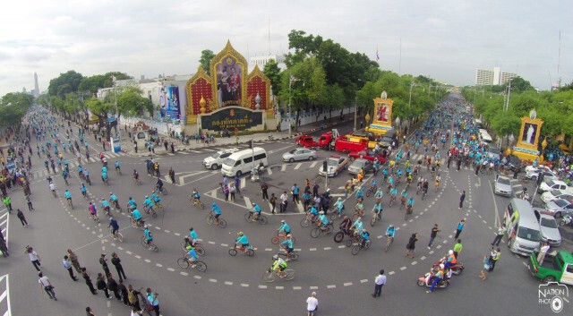 ชมภาพมุมสูง ซ้อมใหญ่ "BIKE FOR MOM ปั่นเพื่อแม่"