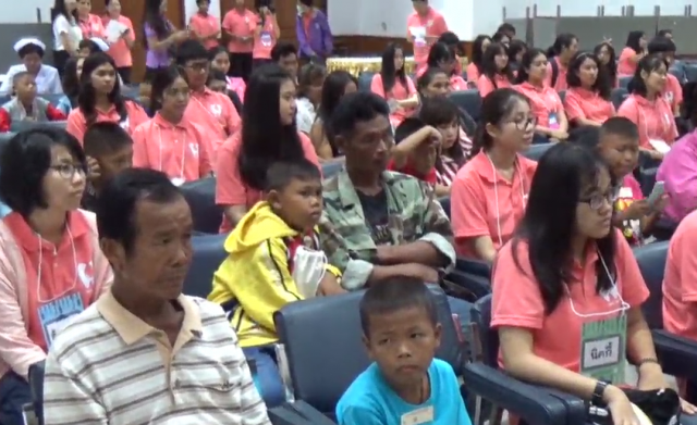 นิสิตใหม่ทันตแพทย์ ม.นเรศวร จับคู่ช่วยผู้ป่วยเด็กธาลัสซีเมีย