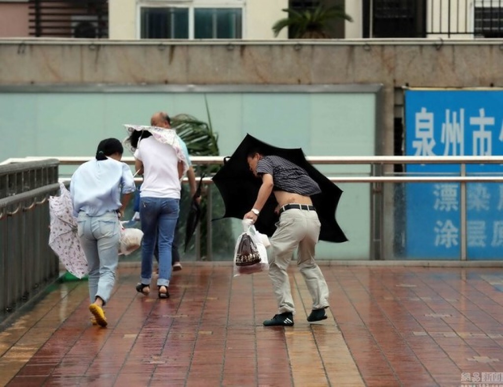 ภาพชุดพายุ"เซาเดโลร์"ถล่มจีน ภาพชุดพายุ"เซาเดโลร์"ถล่มจีน