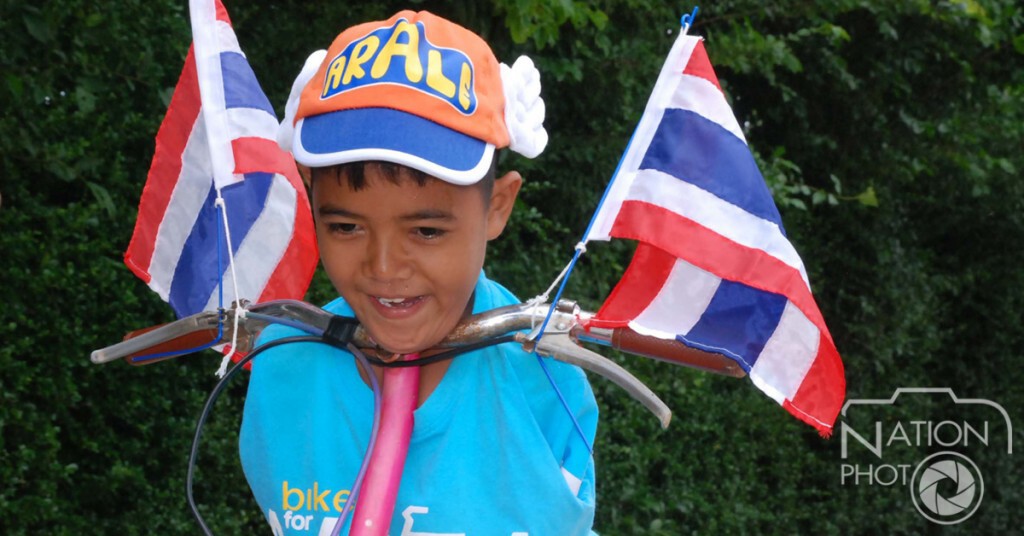 พิษณุโลก-น้องทามเด็กไร้แขนร่วมปั่น Bike for Mom ระยะทาง 9 กม. พิษณุโลก-น้องทามเด็กไร้แขนร่วมปั่น Bike for Mom ระยะทาง 9 กม.