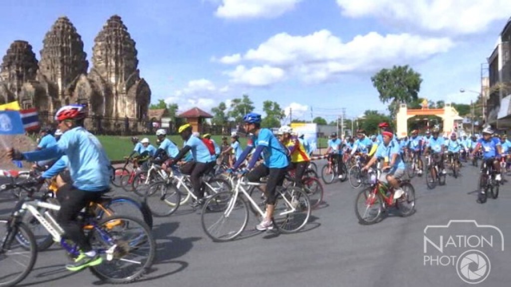 ผู้ว่าฯลพบุรีนำข้าราชการประชาชนกว่า 8,500 คน ปั่นเพื่อแม่