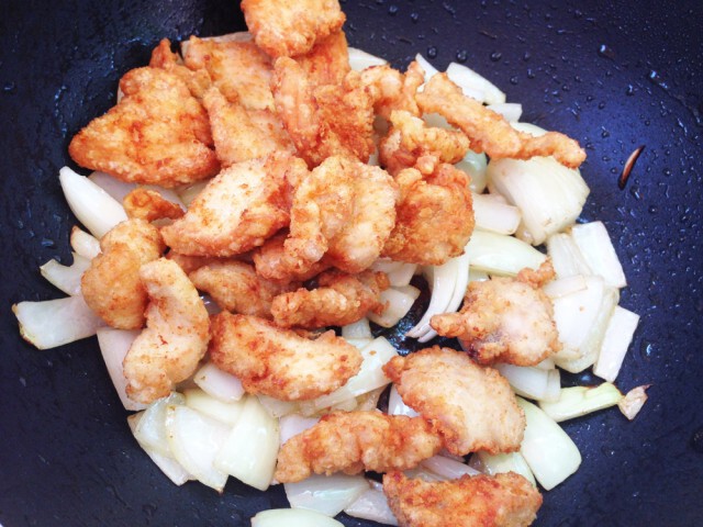 Cooking is Fun : ไก่ผัดเม็ดมะม่วงหิมพานต์