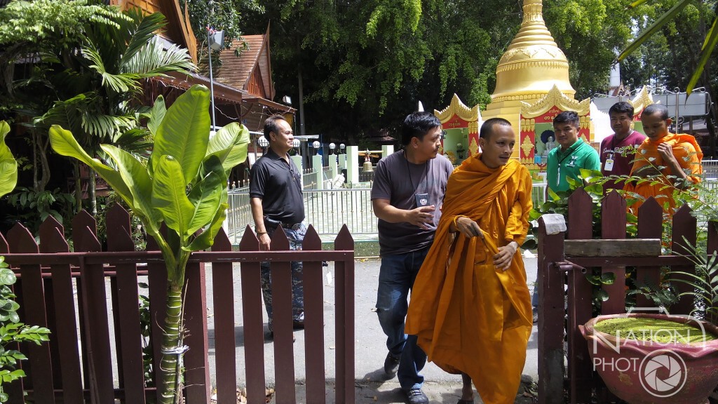 สืบภาค 8 รวบ 2 พระนอกรีด ค้ายาบ้าคากุฏิ สืบภาค 8 รวบ 2 พระนอกรีด ค้ายาบ้าคากุฏิ