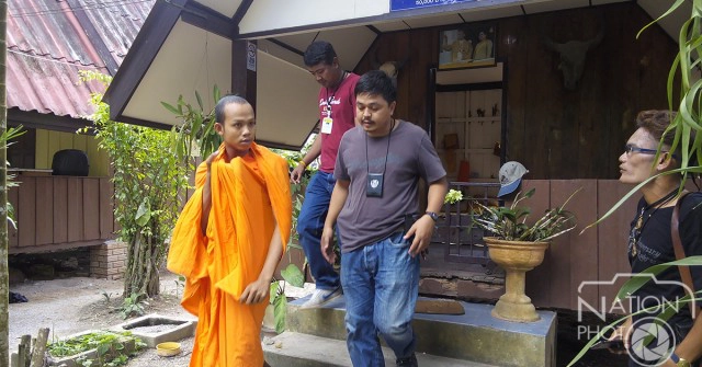 สืบภาค 8 รวบ 2 พระนอกรีด ค้ายาบ้าคากุฏิ