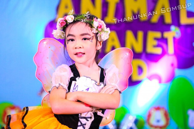 Moon Walker พระจันทร์นักเดินทาง : "สีสันวันแม่"