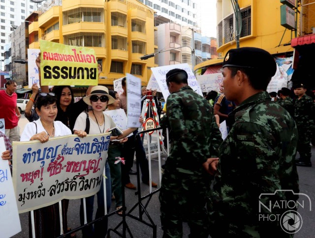 เสนอ 4 ทางออกยุติประท้วงตักบาตรพระสงฆ์หมื่นรูป