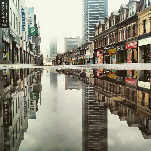สวยงาม! ภาพถ่ายโลกคู่ขนานจากแอ่งน้ำโดยใช้สมาร์ทโฟน