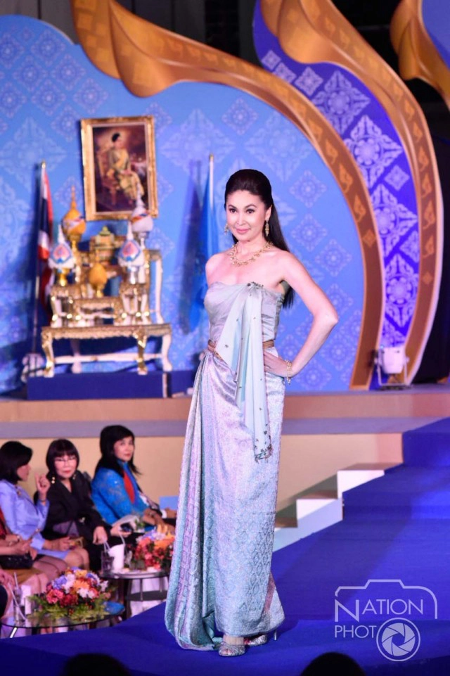 เปิดงานมหกรรม"ผ้าไหมไทย" รวมใจเทิดไท้ราชินี