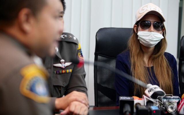 พริตตี้สาวอุ้มท้อง มอบตัวสู้คดีโกงหุ้น"ชูวงษ์"