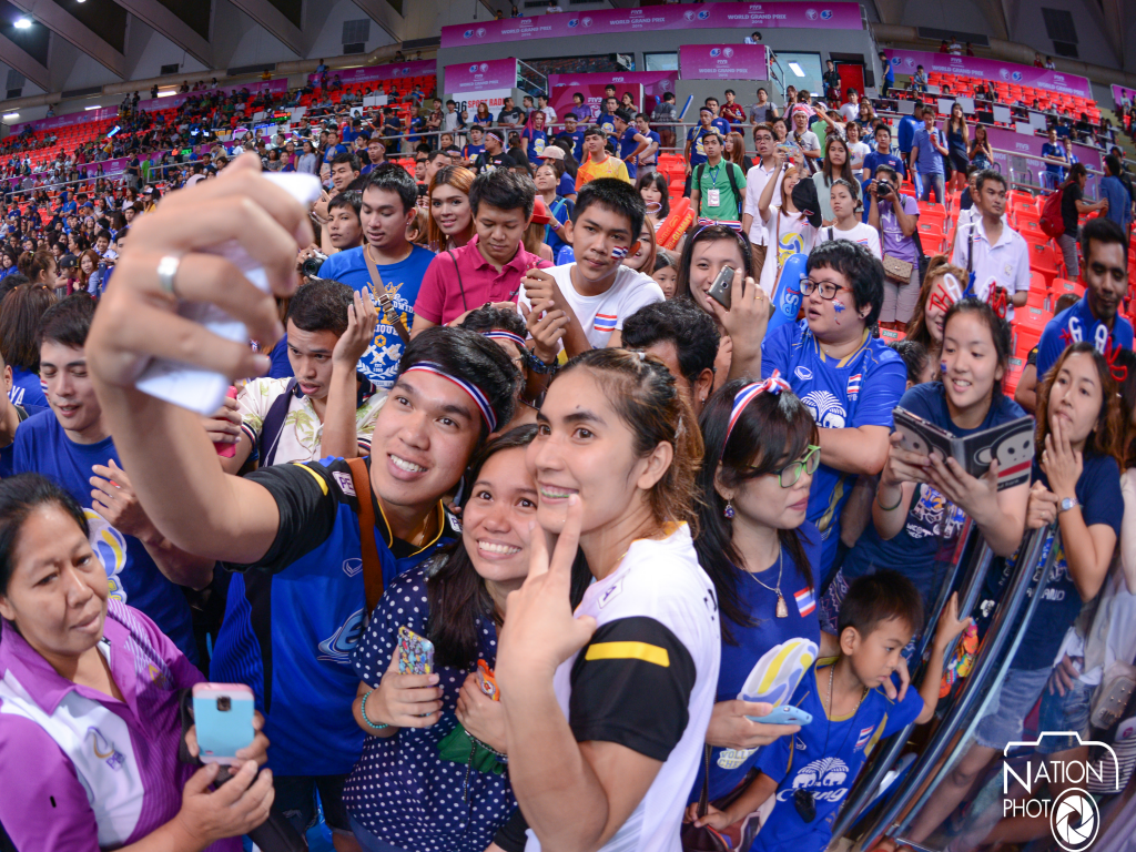 นายกฯลูกยาง ชู "แฟนวอลเลย์" ดูเต็มสนาม ช่วยไทยได้จัด "WGP 2016"