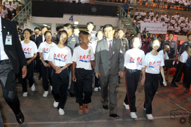 รมว.ยุติธรรมรวมพลังคน D.A.R.E. สู้ภัยยาเสพติด ปี 2558