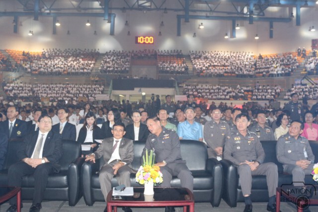 รมว.ยุติธรรมรวมพลังคน D.A.R.E. สู้ภัยยาเสพติด ปี 2558