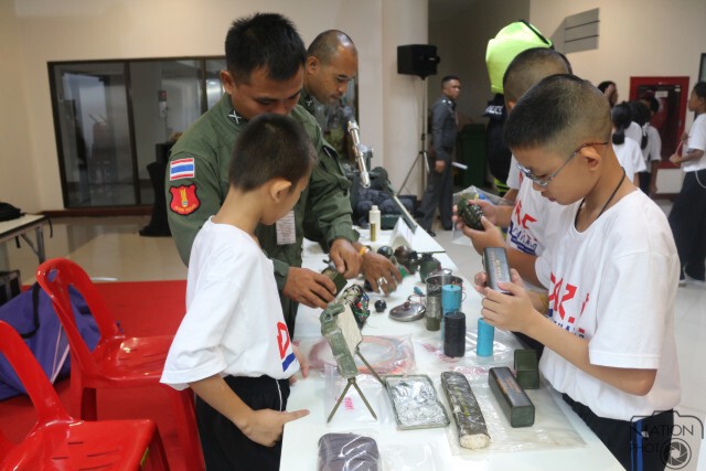 รมว.ยุติธรรมรวมพลังคน D.A.R.E. สู้ภัยยาเสพติด ปี 2558