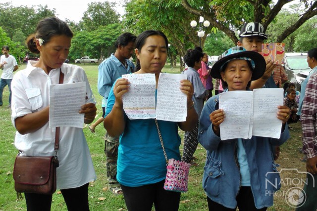 ผู้ปกครอง-นักเรียนชุมนุมขับไล่ผู้อำนวยการ ร.ร.บ้านนาพิบูลย์
