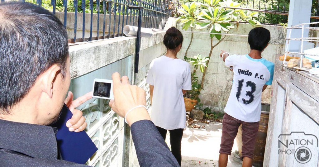 จับทันควัน หลานสาวสุดแสบพาแฟนหนุ่ม บีบคอจี้ชิงทรัพย์ยายคาบ้าน