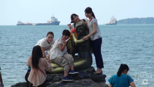 หาดสมิหลาคึกคักหลังไร้ควันปกคลุมสงขลา