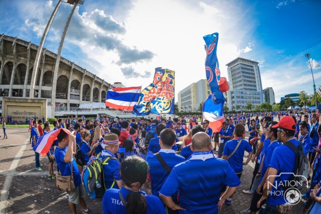 มาแล้ว...กลุ่มเชียร์ไทย และ Ultras Thailand รวมตัวเชียร์คึกคัก
