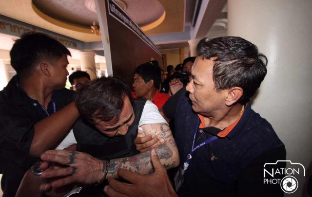 ตร.แถลงข่าวจับคนร้ายอ้างเป็น"มาเฟียสยาม"