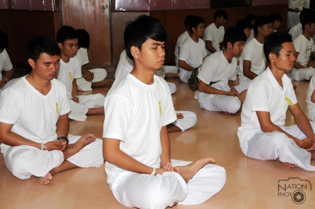 นศ.มทร.ล้านนาพิษณุโลก ปฏิบัติธรรมถวายเป็นพระราชกุศลฯ