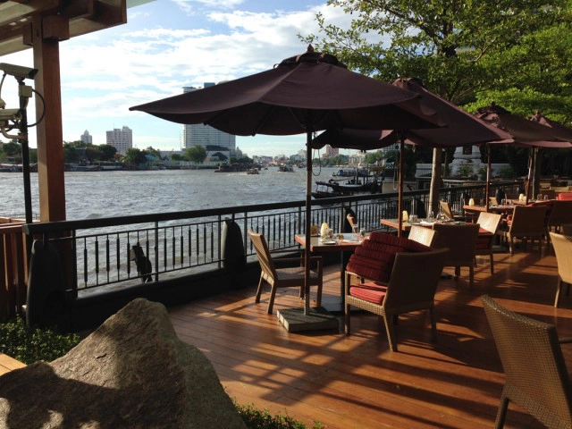 อร่่อยปักหมุด : ห้องอาหาร Next2 Cafe  โรงแรมแชงกรี-ลา กรุงเทพฯ