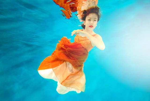 Lifestyle 2 Lifester :  ท้าทาย ... ถ่ายภาพในสตูดิโอใต้น้ำ