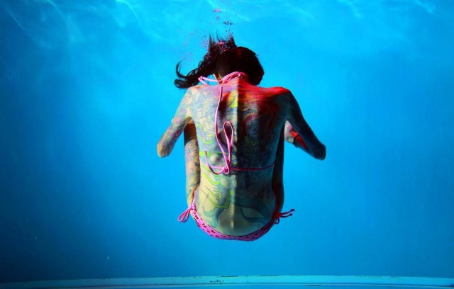 Lifestyle 2 Lifester :  ท้าทาย ... ถ่ายภาพในสตูดิโอใต้น้ำ