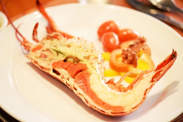 อร่่อยปักหมุด : ห้องอาหาร Next2 Cafe  โรงแรมแชงกรี-ลา กรุงเทพฯ