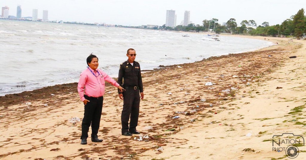 พายุ"หว่ามก๋อ"ซัดหญ้าทะเล ขยะ เกยหาดบางเสร่ พายุ"หว่ามก๋อ"ซัดหญ้าทะเล ขยะ เกยหาดบางเสร่