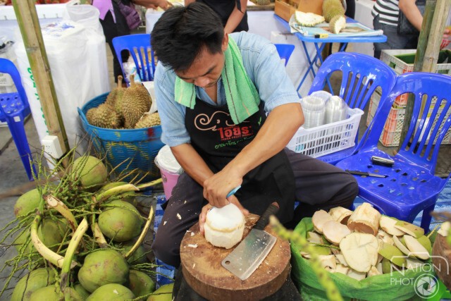 ตลาดไอยรา จัดงานเทศกาลผลไม้ชายแดนใต้