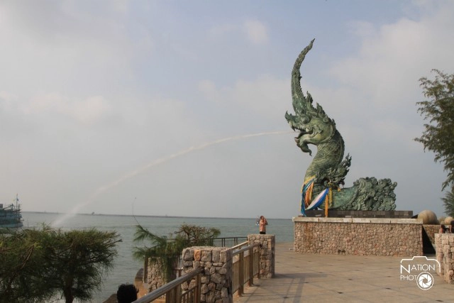 "พญานาคพ่นน้ำ" สัญลักษณ์แห่งทะเล 3 น้ำ