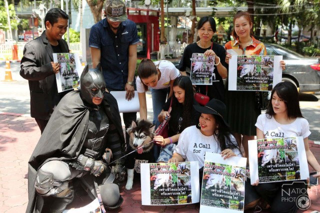 “เก๋ ชลดา” พร้อมเจ้าของหมา“เจ้าโจโก้” เข้ายื่น 3 แสนรายชื่อจี้ ผบ.ตร. เร่งตรวจสอบข้อเท็จจริง