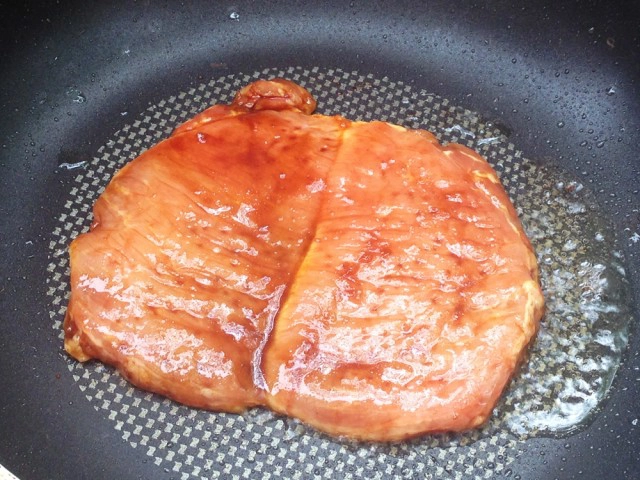 Cooking is Fun : สเต็กหมูหมักซอสคาลบี้