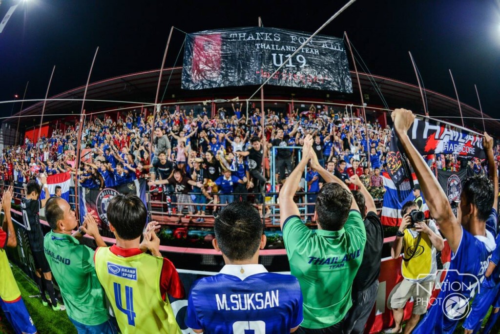ชัวร์แล้ว! ไทยยู 19 เข้าที่ 2 ดีสุดตีตั๋วรอบสุดท้ายเอเชีย ชัวร์แล้ว! ไทยยู 19 เข้าที่ 2 ดีสุดตีตั๋วรอบสุดท้ายเอเชีย