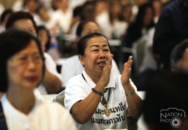 พ่อค้า-แม่ค้าสะพานเหล็กฯ ร้อง กสม.สอบ กทม.สั่งรื้อร้านค้าชอบด้วยกฎหมายหรือไม่