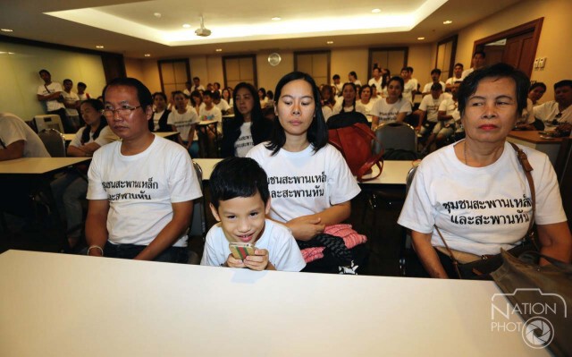 พ่อค้า-แม่ค้าสะพานเหล็กฯ ร้อง กสม.สอบ กทม.สั่งรื้อร้านค้าชอบด้วยกฎหมายหรือไม่