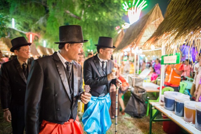Lifestyle 2 Lifester : ย้อนยุค...สีชัง กับงาน "ร้อยดวงใจ ร้อยศรัทธา 162 ปีเกาะสีชัง"