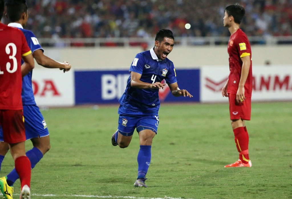 ทีมชาติไทย นำทีชาติเวียดนาม 1 -0 จากการยิงของ เกริกฤทธิ์ ทวีกาญจน์