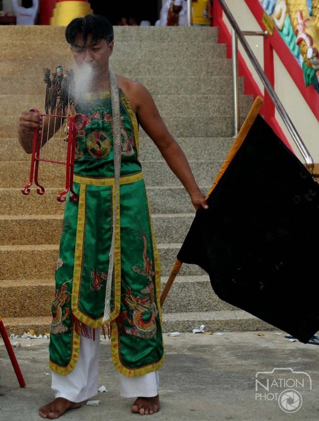 พิธีขึ้นเสาโกเต้ง สัญลักษณ์ของพิธีถือศีลกินเจ