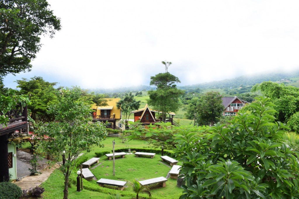 Chic-in : บุหงาส่าหรี ปลายฝนต้นหนาว ณ วังน้ำเขียว