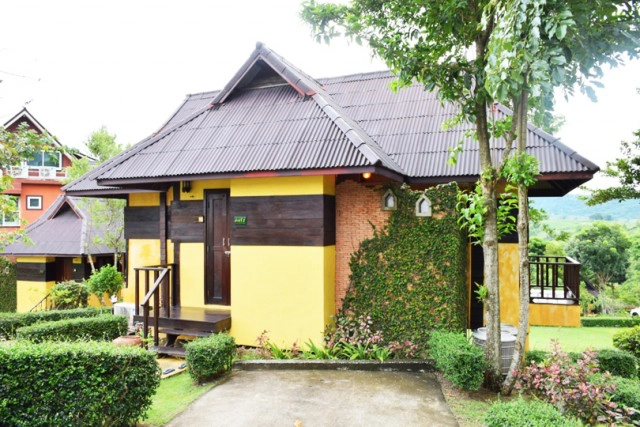 Chic-in : บุหงาส่าหรี ปลายฝนต้นหนาว ณ วังน้ำเขียว