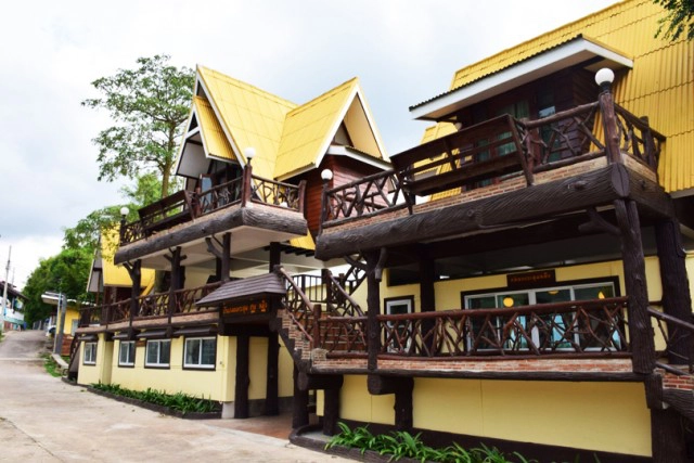 Chic-in : บุหงาส่าหรี ปลายฝนต้นหนาว ณ วังน้ำเขียว