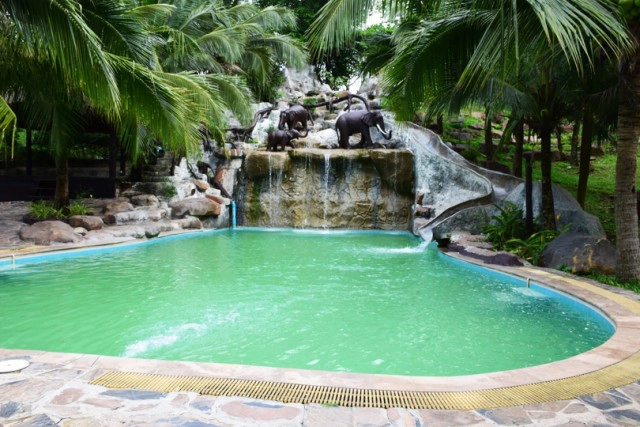 Chic-in : บุหงาส่าหรี ปลายฝนต้นหนาว ณ วังน้ำเขียว