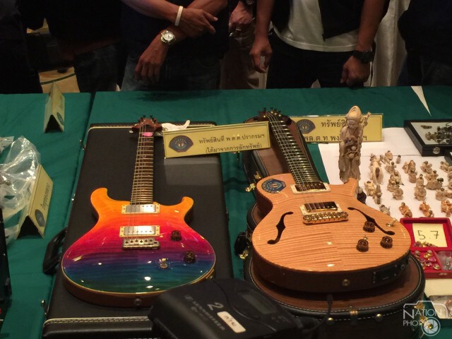 เปิดภาพของกลางที่ ตร.นำมาแถลงในคดีม.112